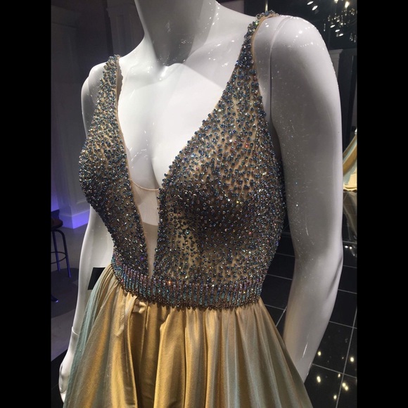 Sherri Hill Couture Gold taffeta ballgown size 6 - Picture 2 of 2